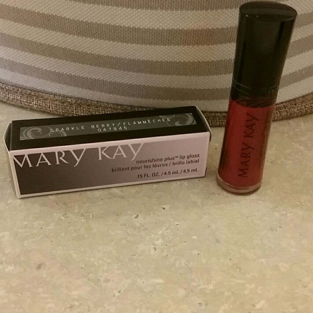 Sparkle Berry Nourishine Plus Lip Gloss